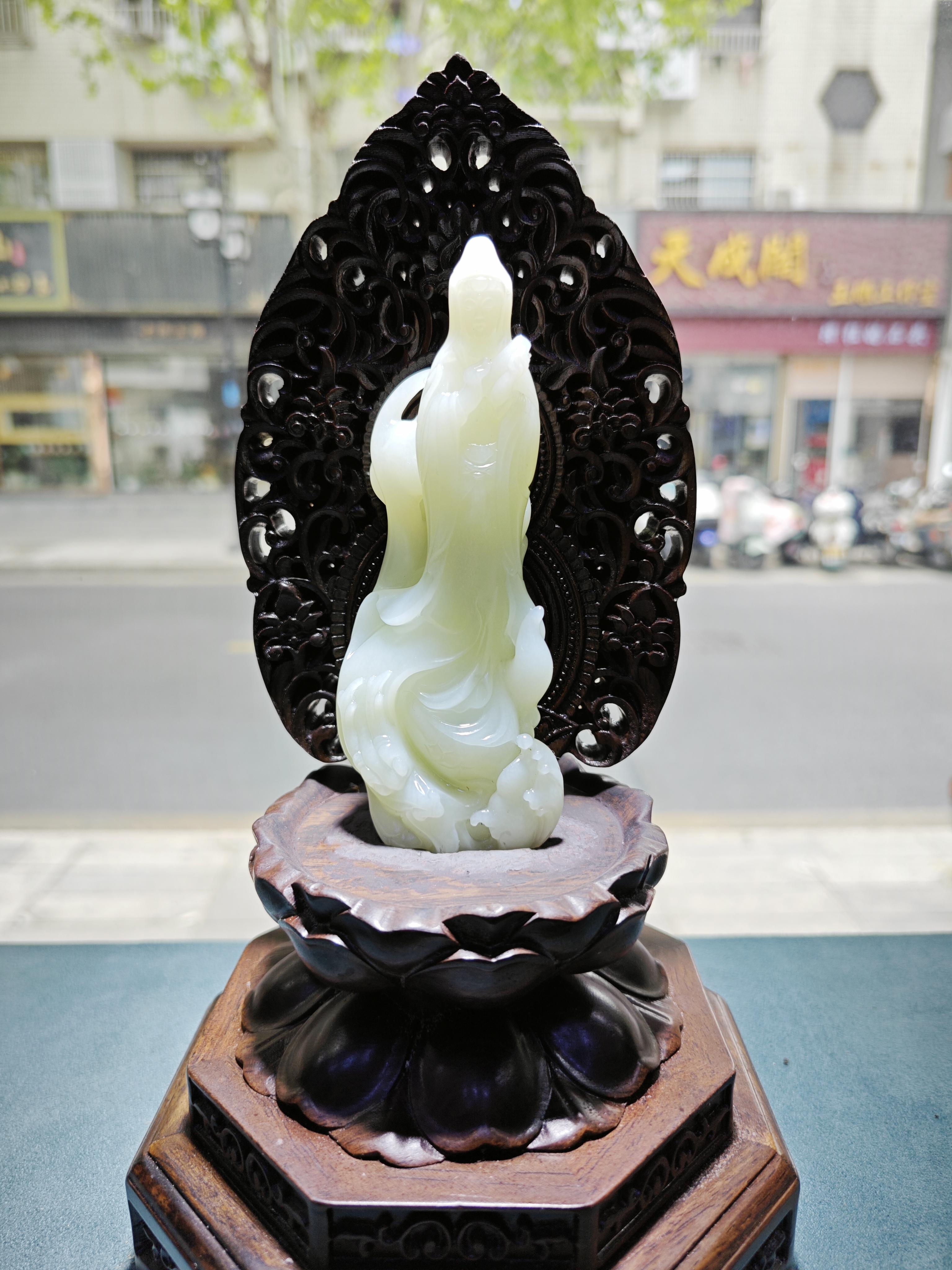 御龙观音